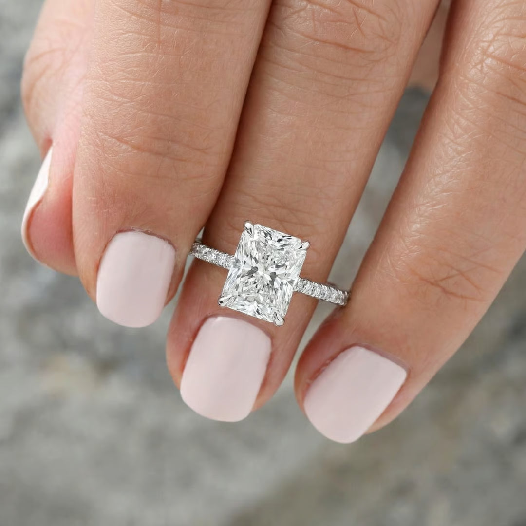 2.25ctw Radiant Cut VS2+ Lab Grown Diamond Solitaire Ring in 14K Gold
