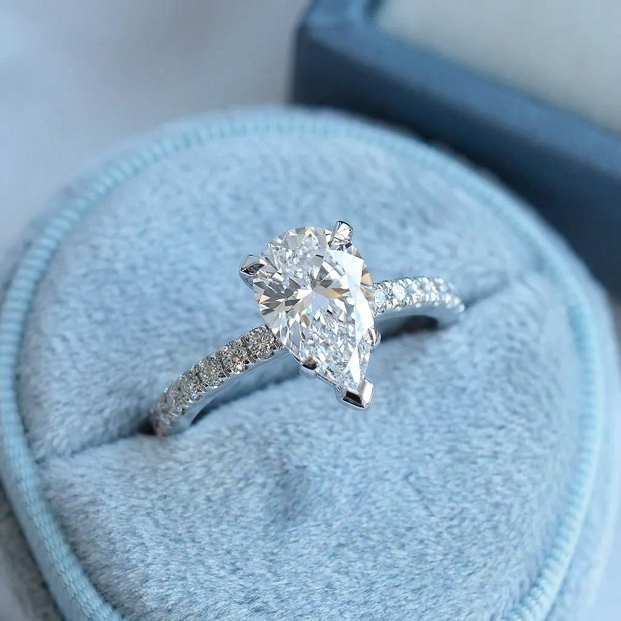 2ct Pear Cut Lab Diamond Halo Engagement Ring | VS2 | 10K Yellow Gold